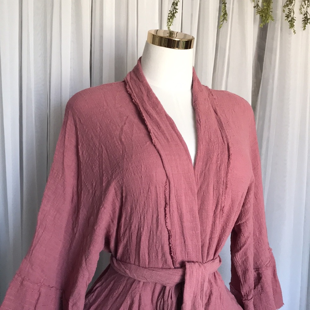 Umgee Textured Mauve Distressed Kimono Robe - Picture 4 of 8